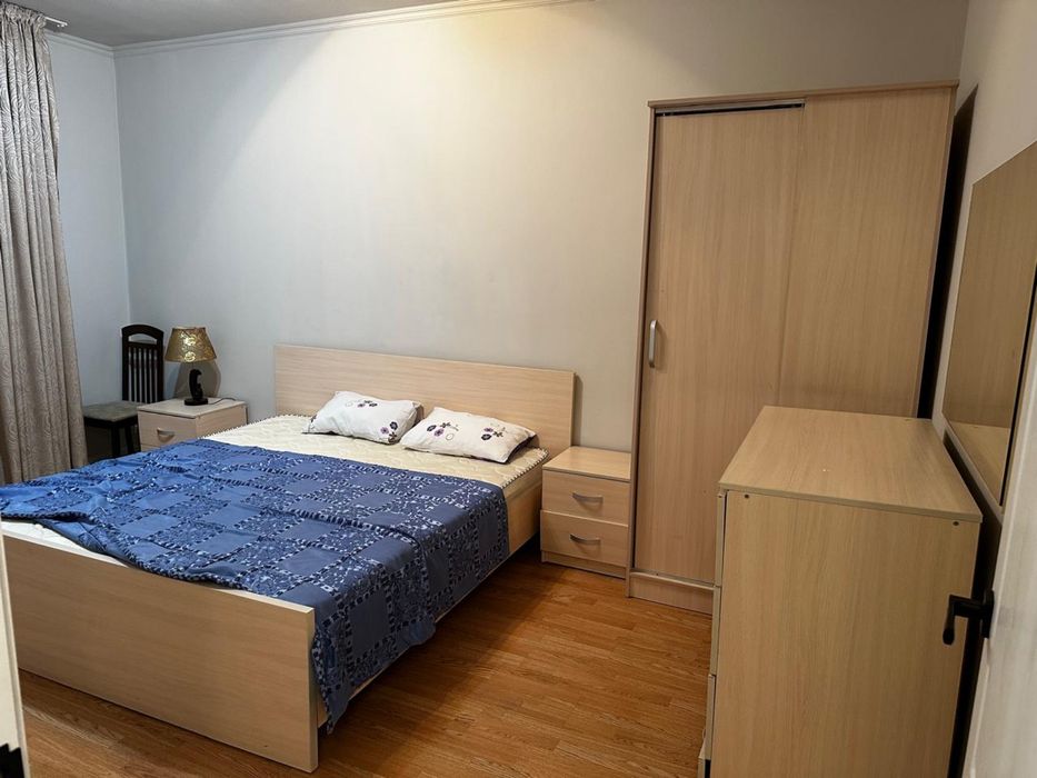 Продам спальный гарнитур ЖК Кулагер 2