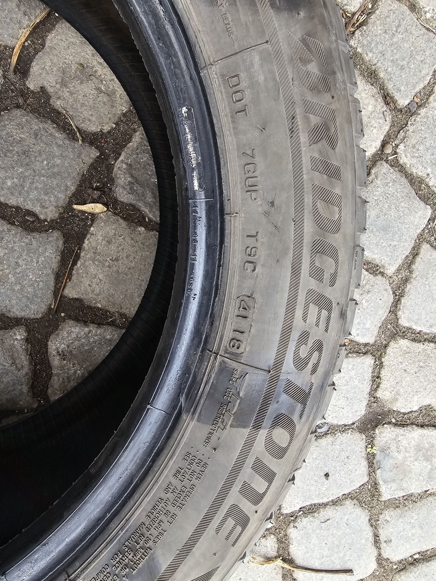 Bridgestone blizzak runflat 225 55 17 зимни за 2 бр.