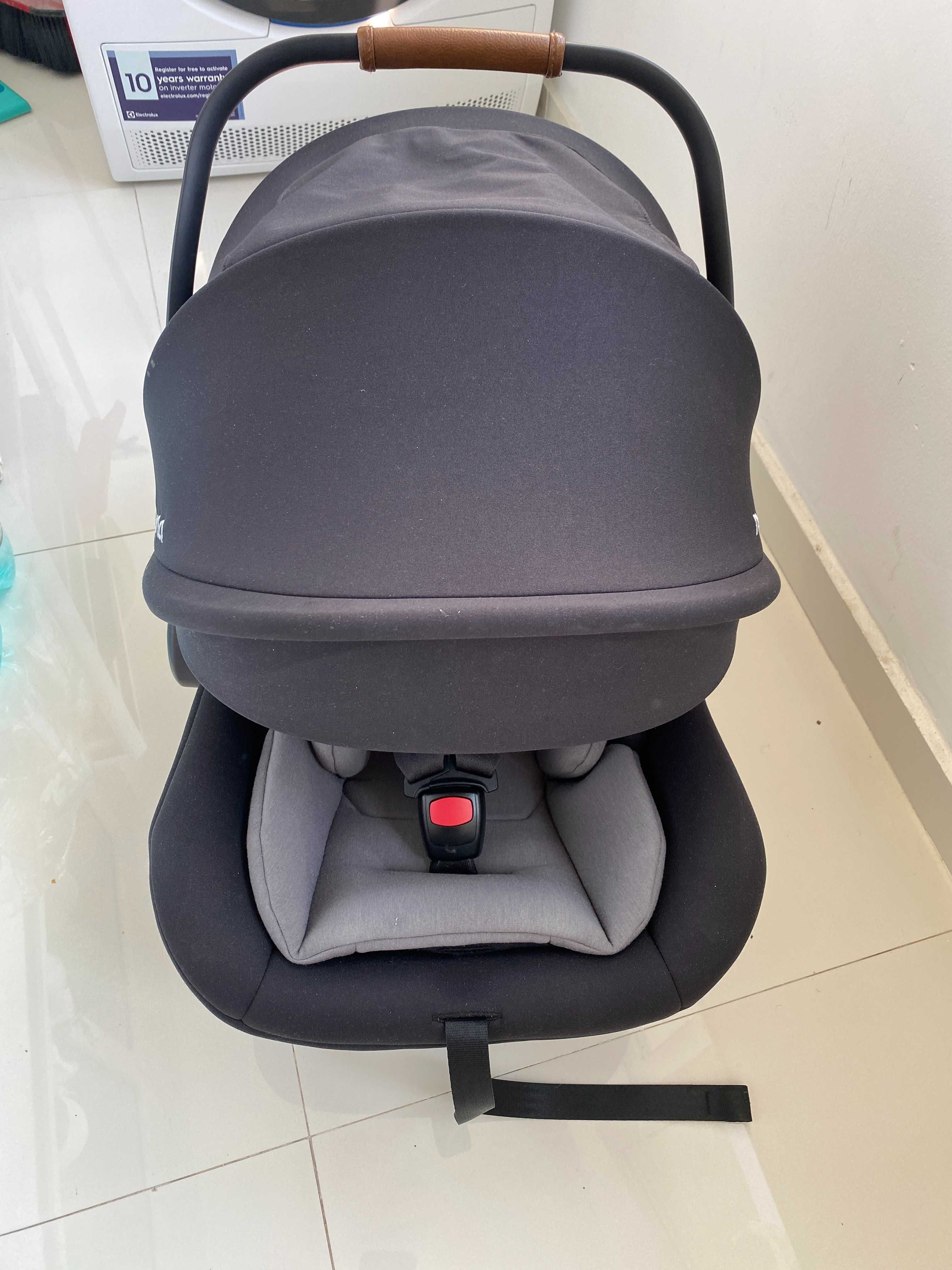 Scoica auto i-Size Arra Next, Caviar, Nuna + Adaptori Carucior Joie