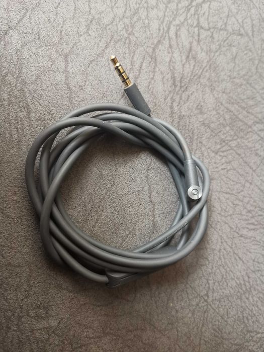 Beats cablu Jack cu microfon pe fir ca nou fuctional