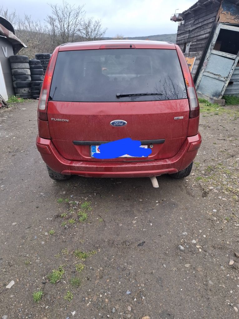 Vand bara fata capota faruri radiatoare tragher ford fusion motor 1.6