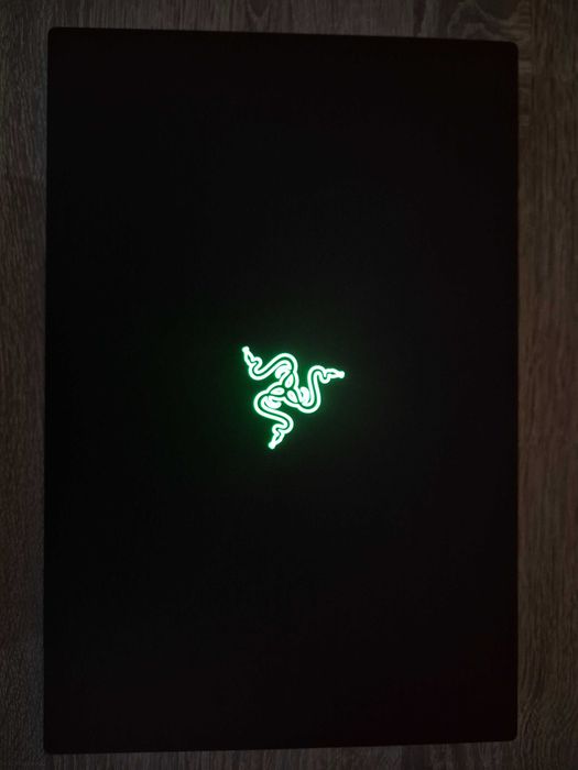 Razer Blade 15 на части