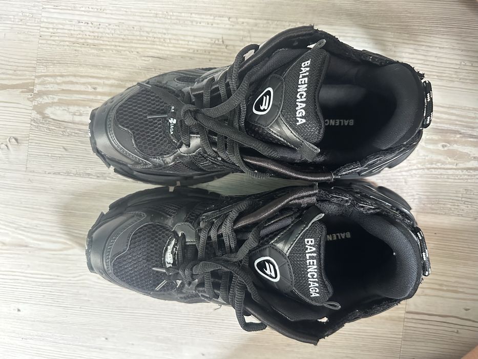Balenciaga runner 43