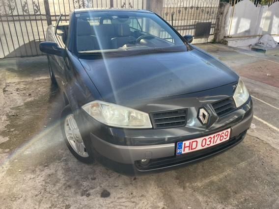 Renault megane cabrio 2007 Carte service masina este în stare excelent