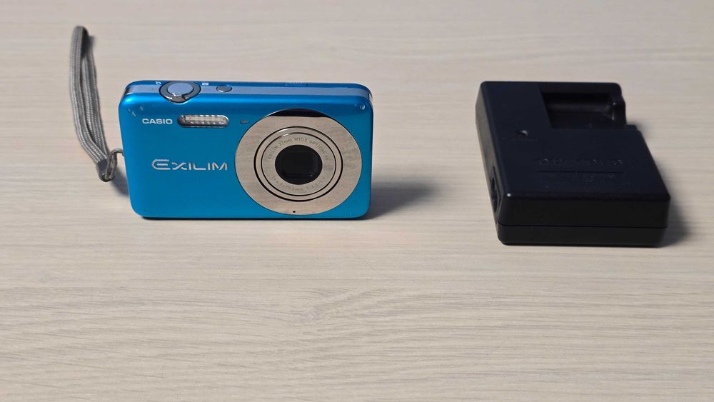 Casio Exilim EX-Z800 , 14 mp