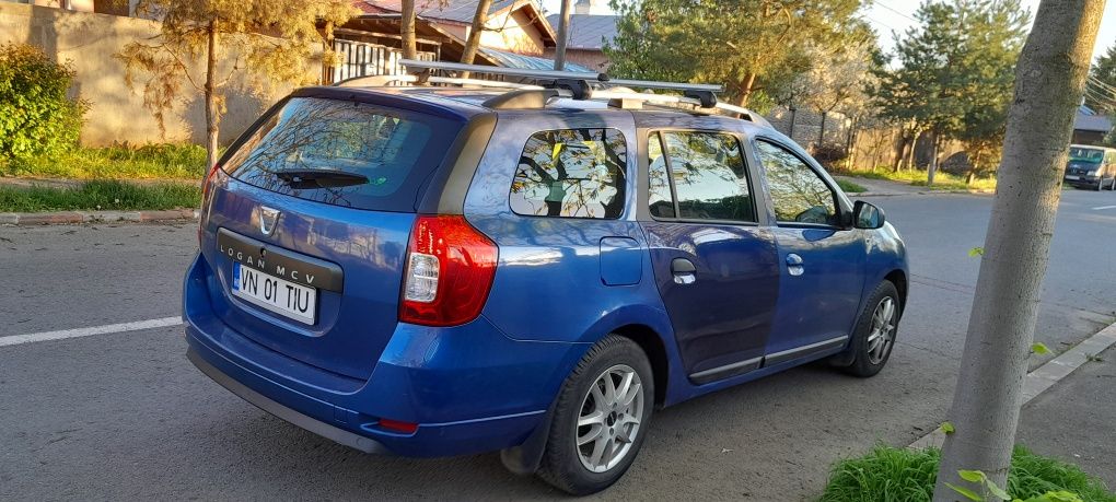 Proprietar ,vind ,Dacia Logan MCV 2013, preț fix