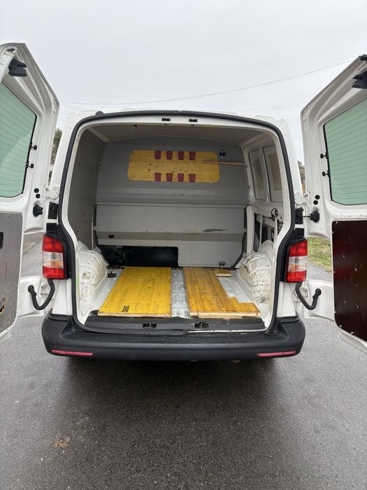 VW Transporter T5 Long
