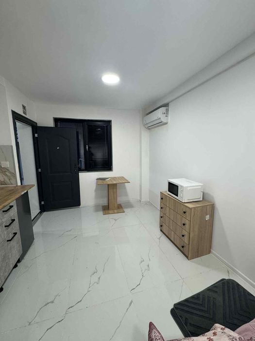 Дава се под наем Едностаен апартамент в София, Център - 20 кв.м за 432.99 € - Снимка #2