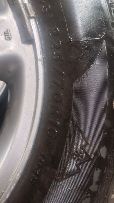 Зимние шины в отличном состояний