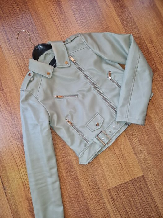 Дамски кожено яке