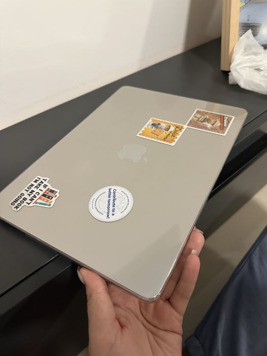 Mcbook Air 13 inch M2