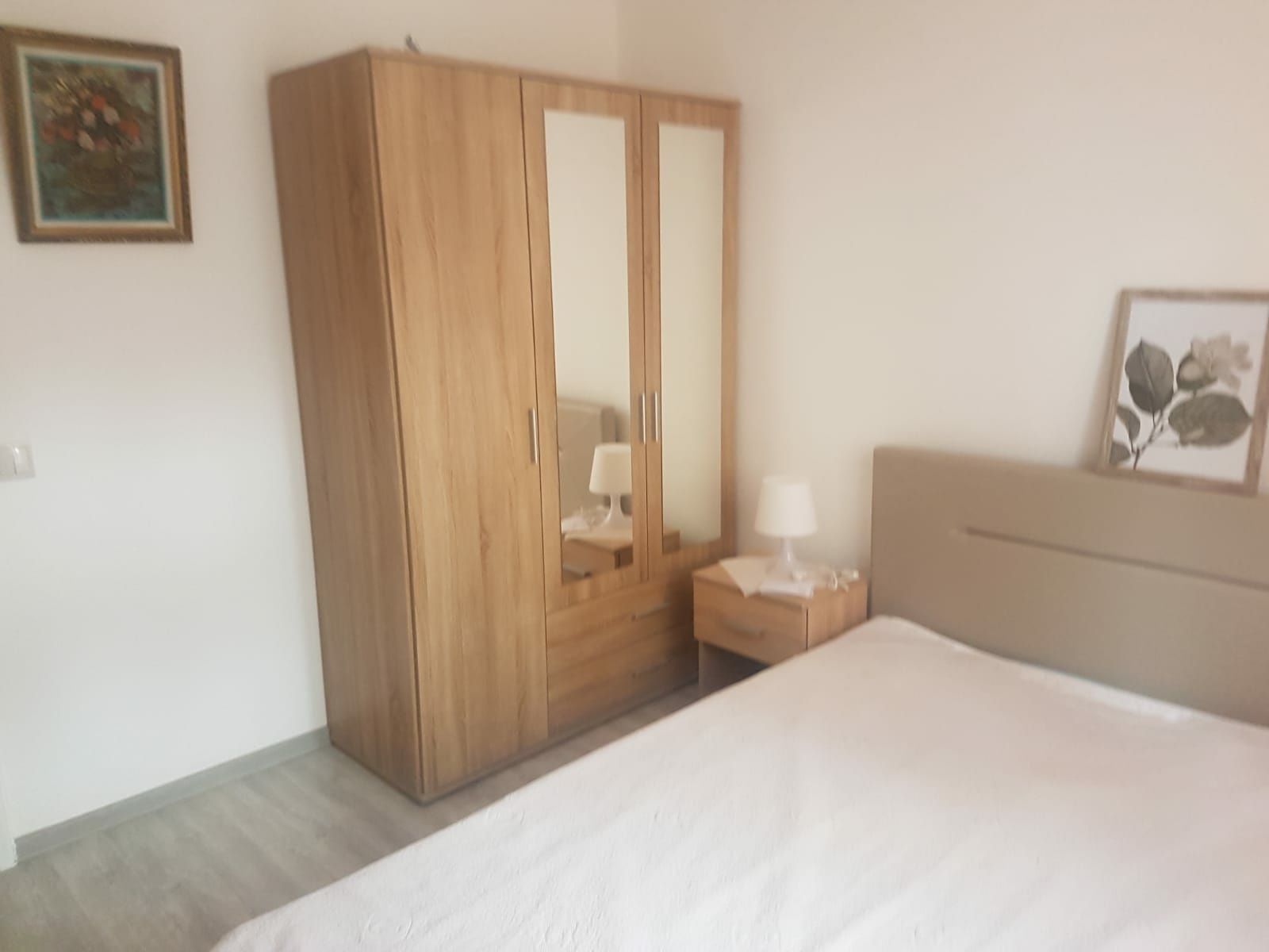 Proprietar inchiriez Apartament cu 3 camere Metrou 1 Decembrie 1918