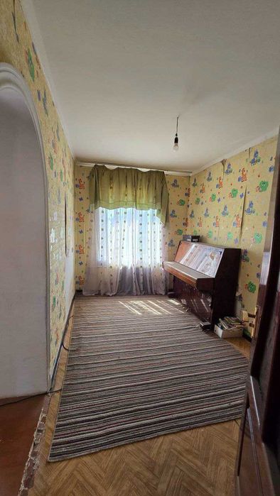 4 хоналик квартира 3 этаж янги дом, 5 микр, жомий, мелодия рестаран