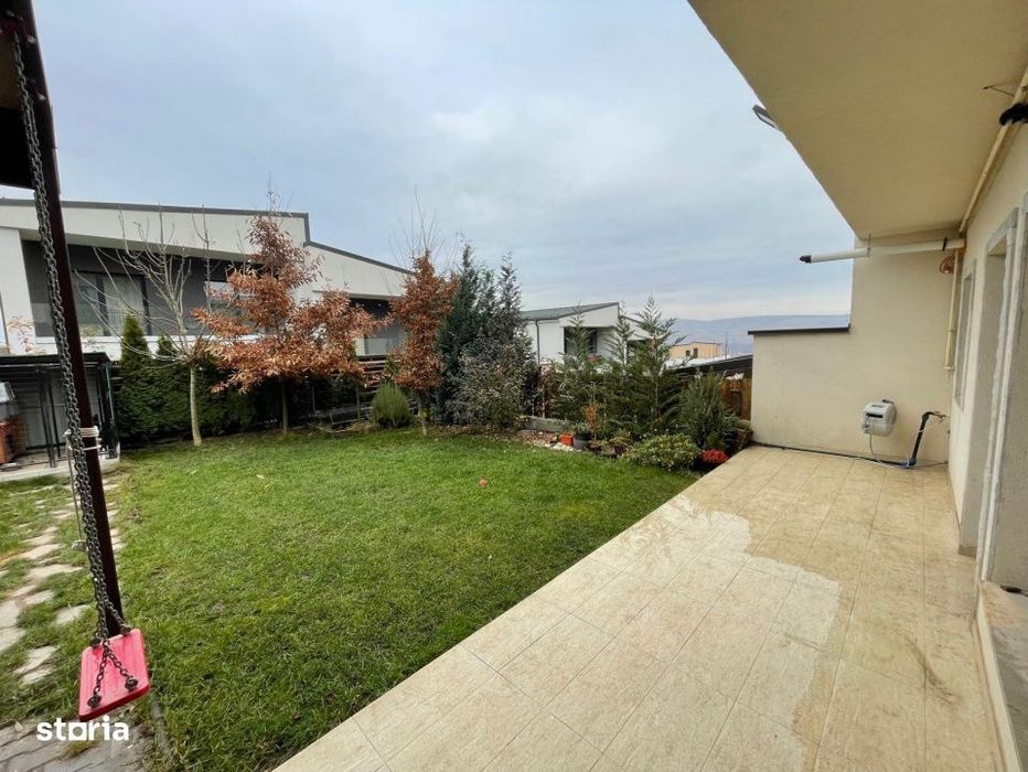 Casa tip Duplex 147mp cu 275mp teren la cheie zona Narciselor