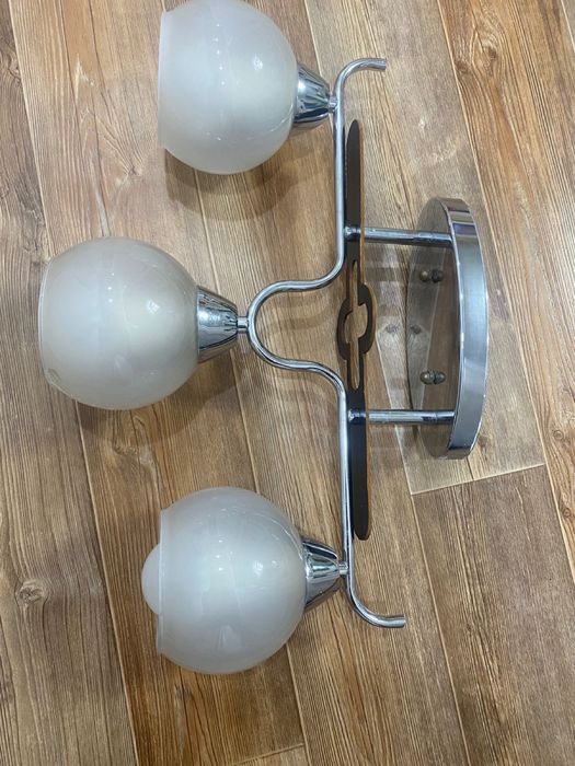 Продам люстру для кухонной команты