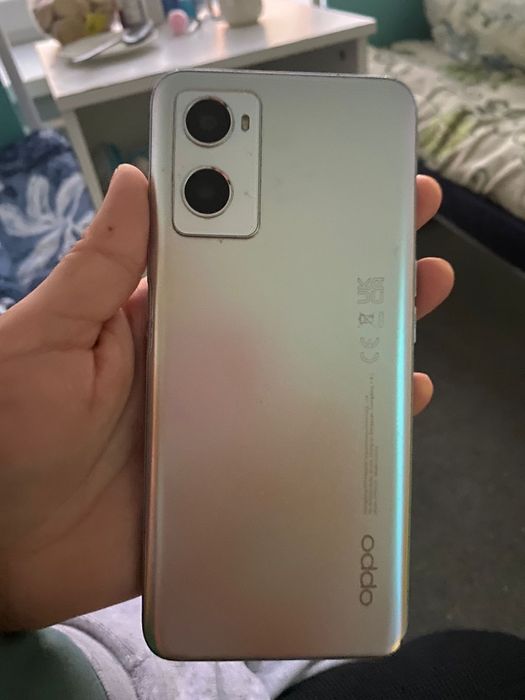 Продам смартфон OPPO A96