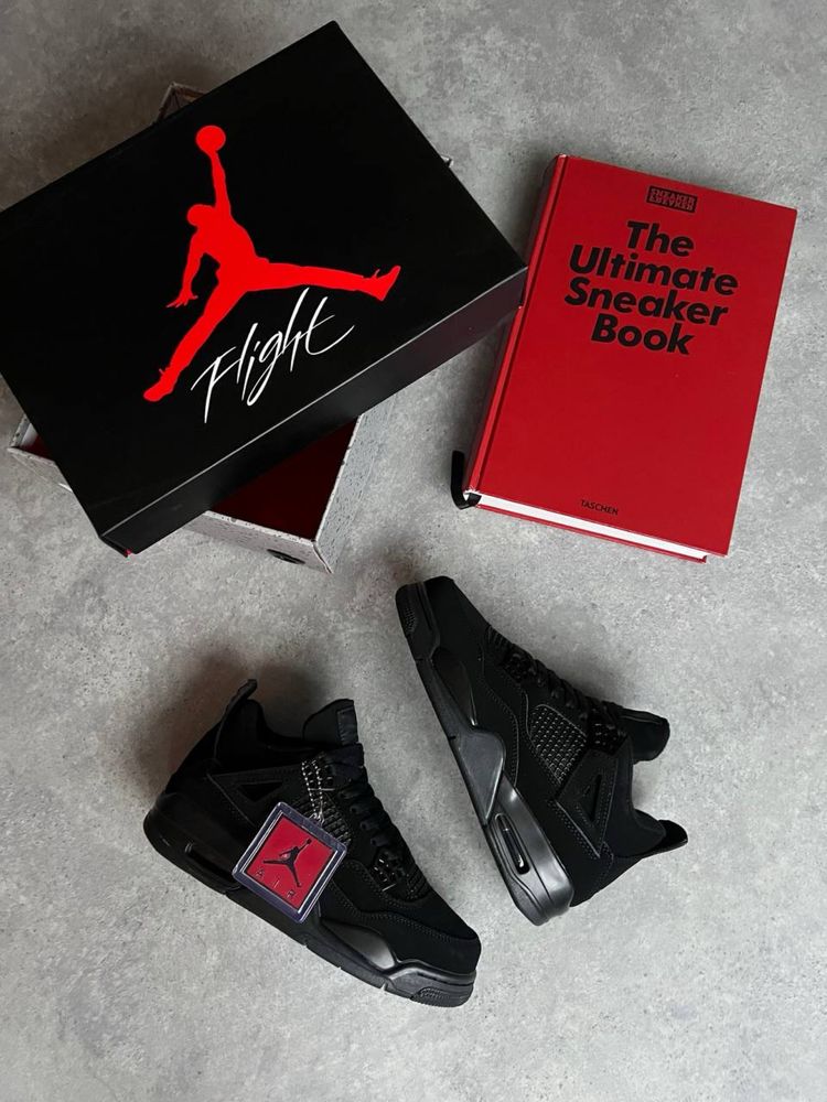 Air Jordan 4 Retro “BLACK CAT”