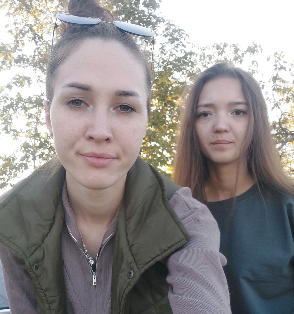 Коляска синего цвета