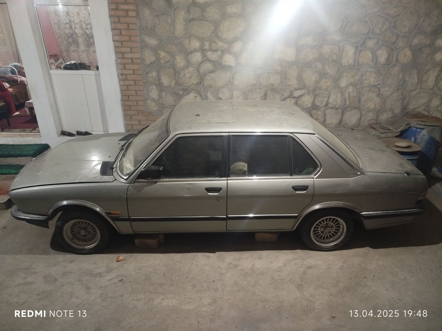 BMW520i O'z nomingizga o'tkazish sharti bilan