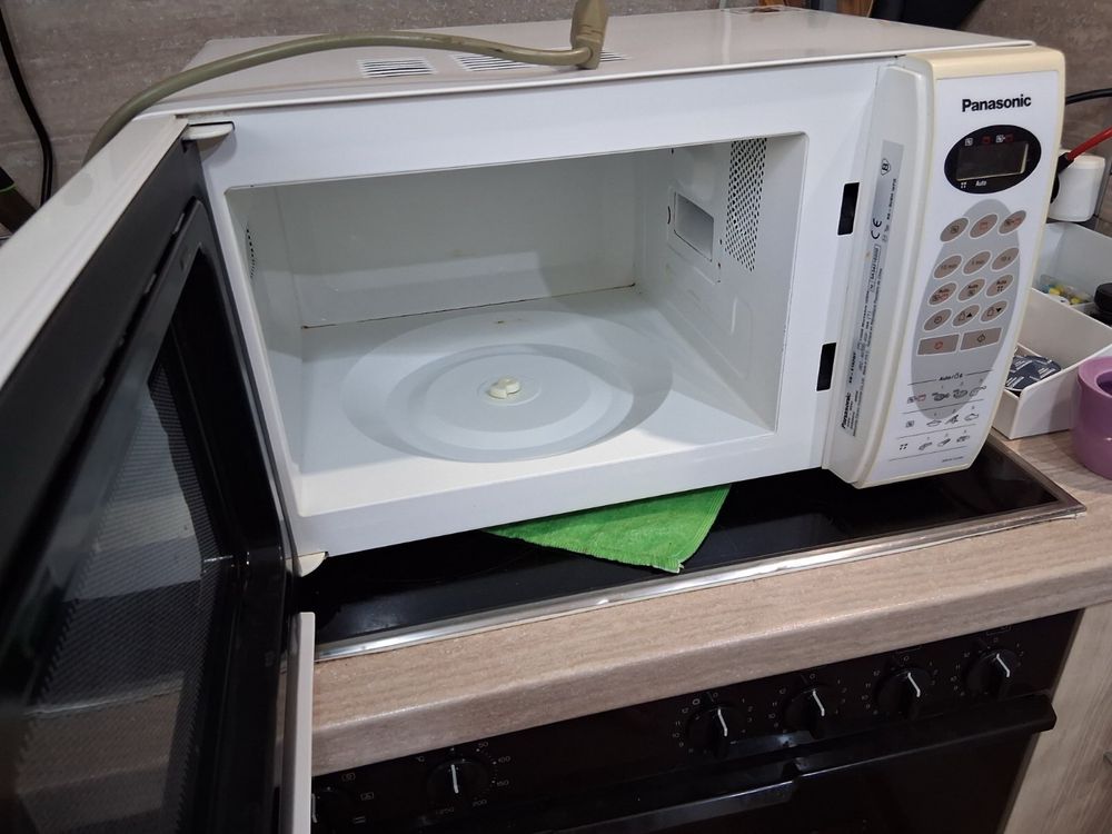 Микровълнова фурна Panasonic