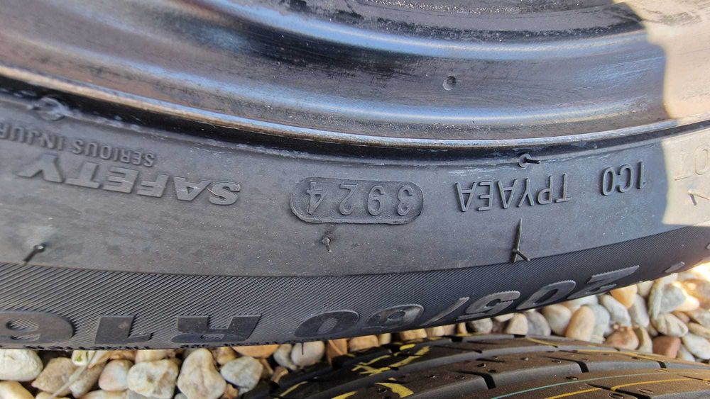 Jante tablă 5x108 originale Ford anvelope noi 205/60 R16 Kumho&Norauto