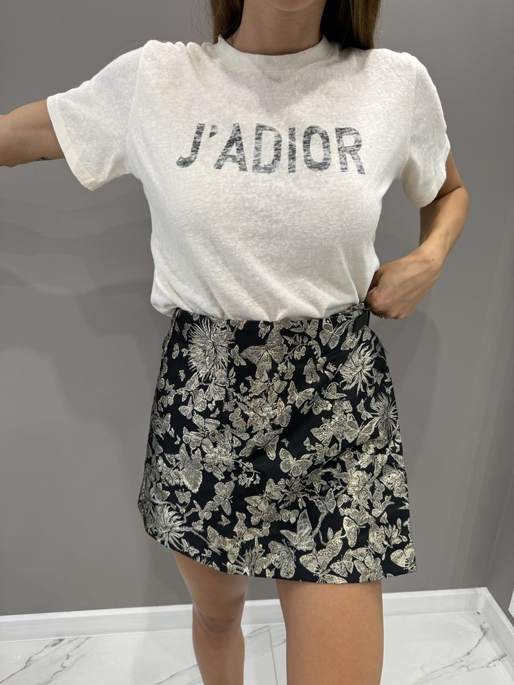 Поли и панталонки Chanel, Dior, Gucci