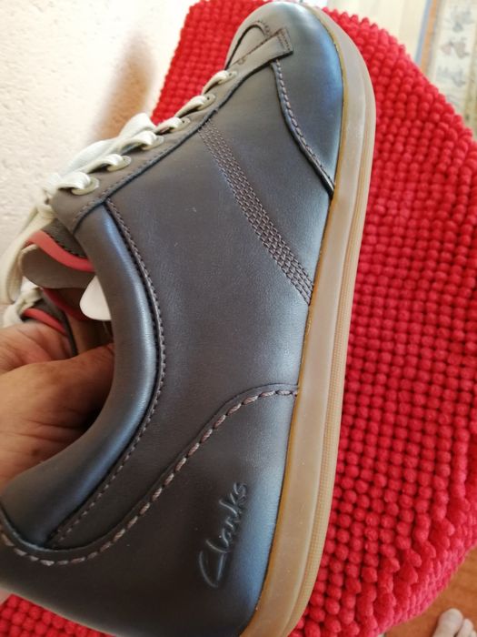 Pantofi noi Clarks nr 45 piele naturala