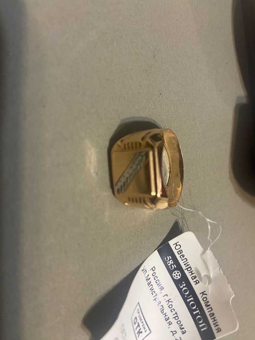 Золотая мужская печатка