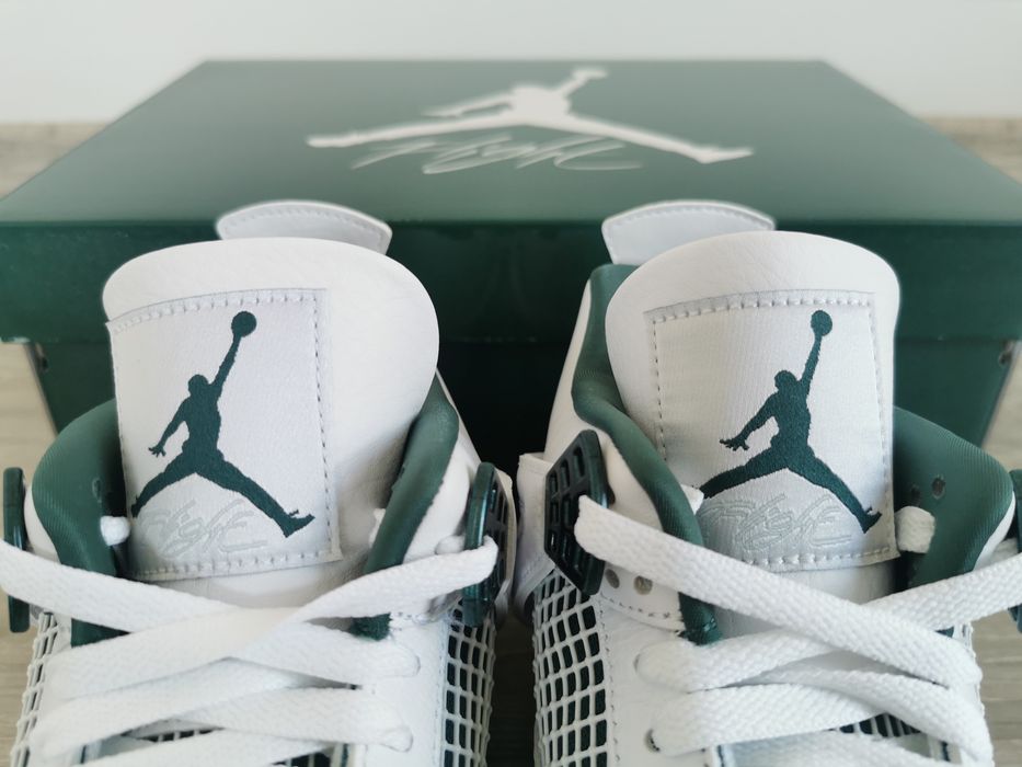 Jordan 4 Oxizided Green 44