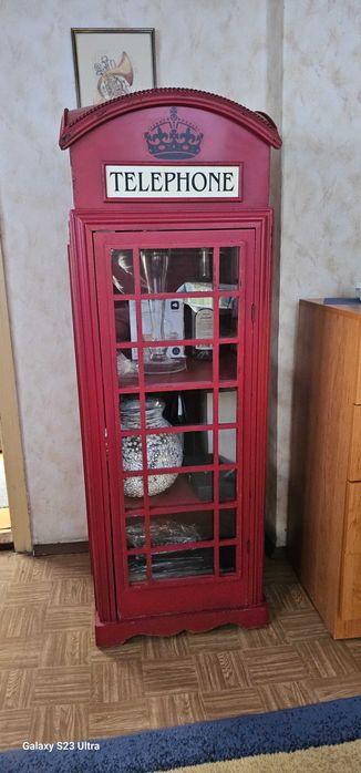 Шкаф-телефонна кабина