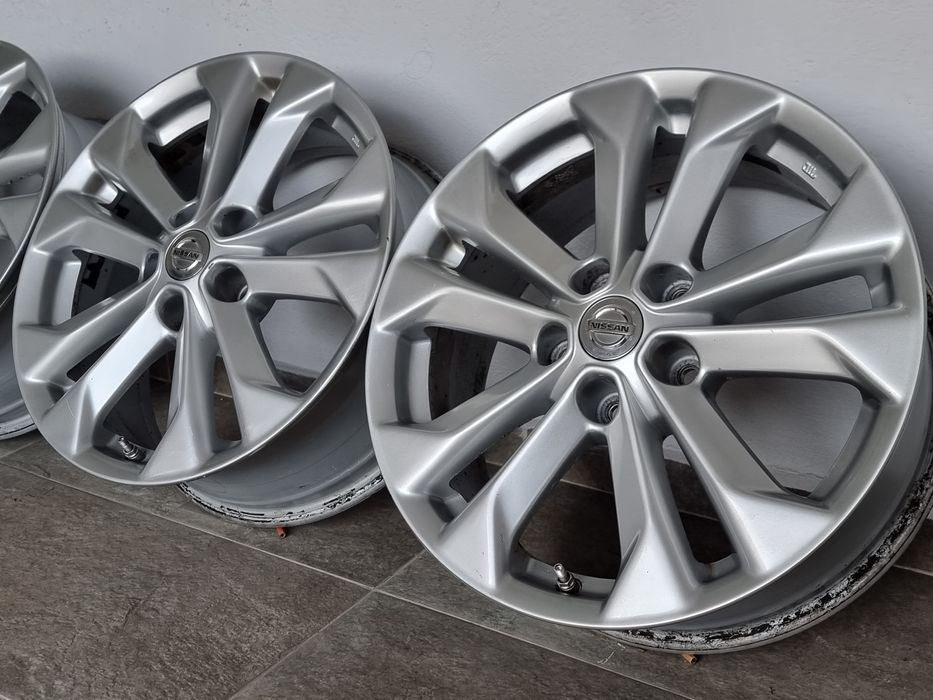 17" Оригинални джанти Nissan Qashqai X-Trail 5×114.3 7.5J ET45