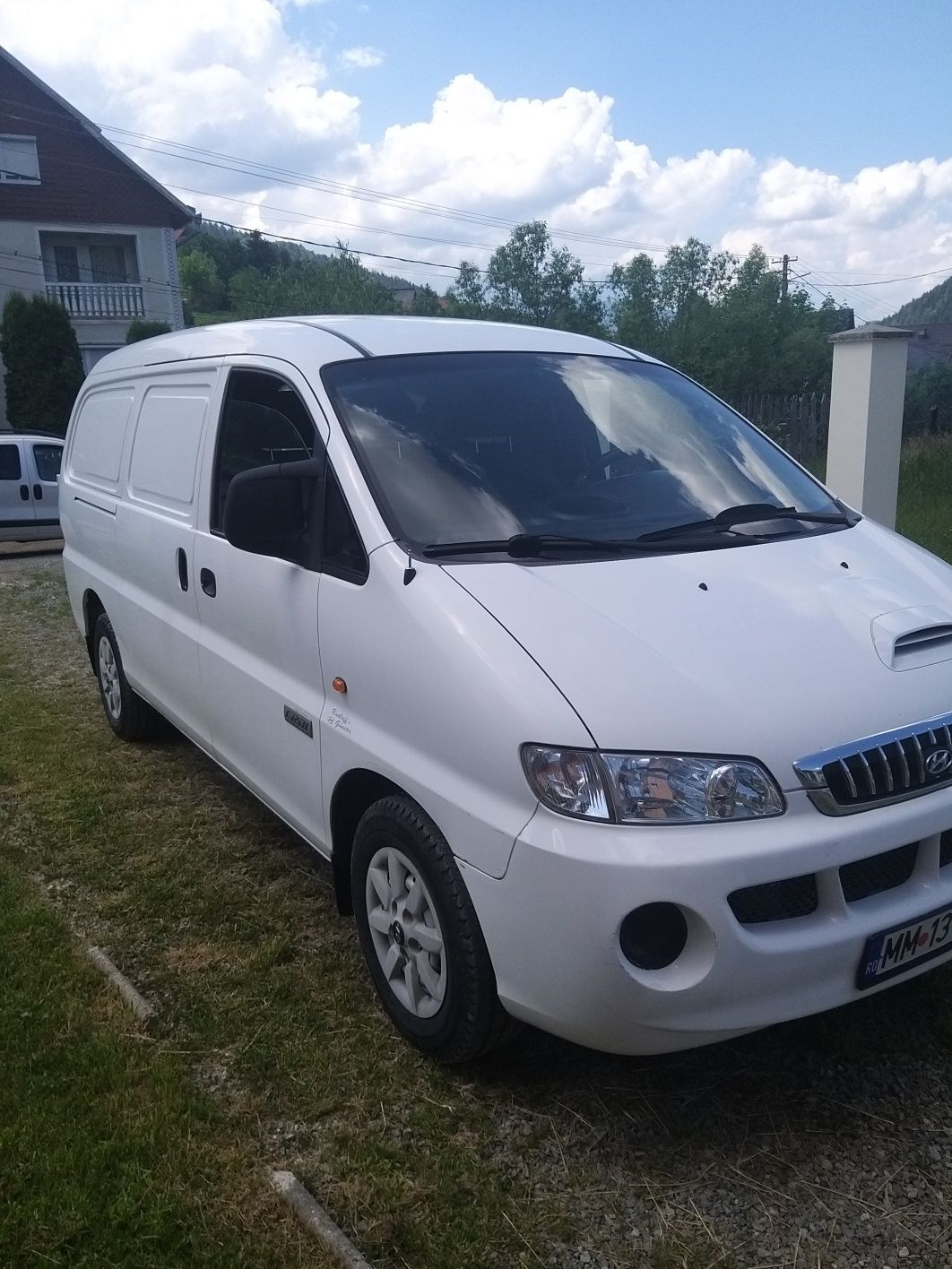 Hyundai h1 motor 2.5 diesel autoutilitara 3locuri