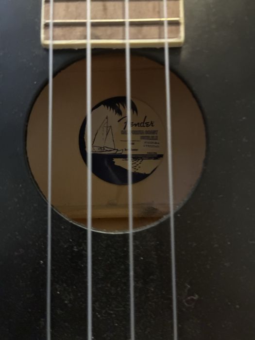 Fender Укулеле тенор