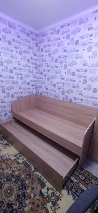 Продам кровать подростковую