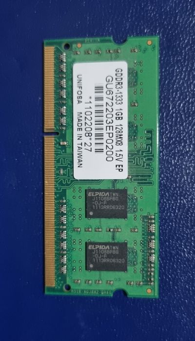 Notebookni operativkasi DDR3 1GB. Taiwan.