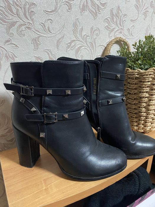 Продам сапоги 36 размер