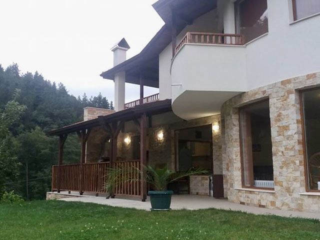 Продава се Къща в с. Градево, Област Благоевград - 350 кв.м за 600 €/кв.м - Снимка #1