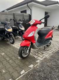 Scutere Piaggio fly peugeot vivacity