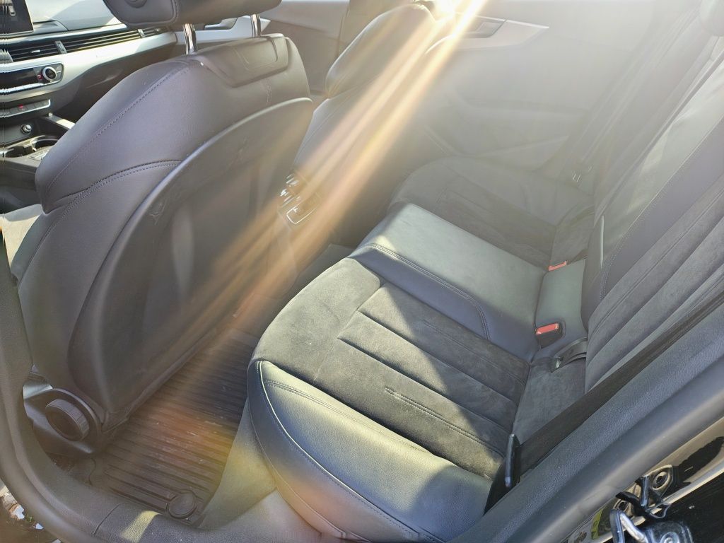 Audi A5         S line