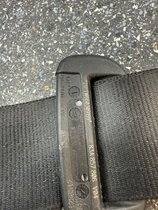 Audi Q3 19-23 заден десен колан