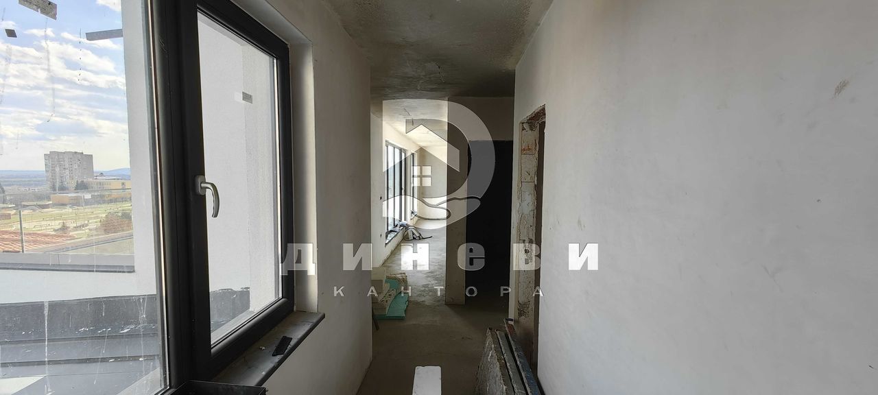 Продава се Тристаен апартамент в Стара Загора, Казански - изток - 162 кв.м за 1102 €/кв.м - Снимка #2