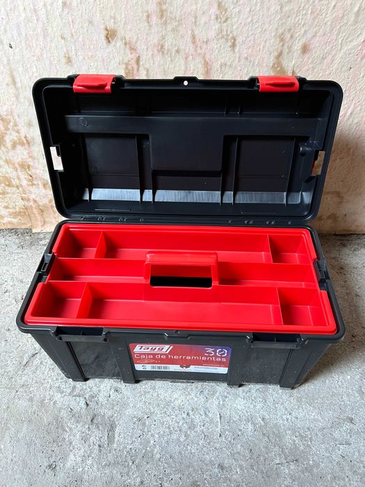 Куфари за инструменти Tayg