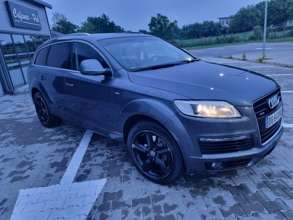Dezmembreaz audi q7 4.2 tdi s line
