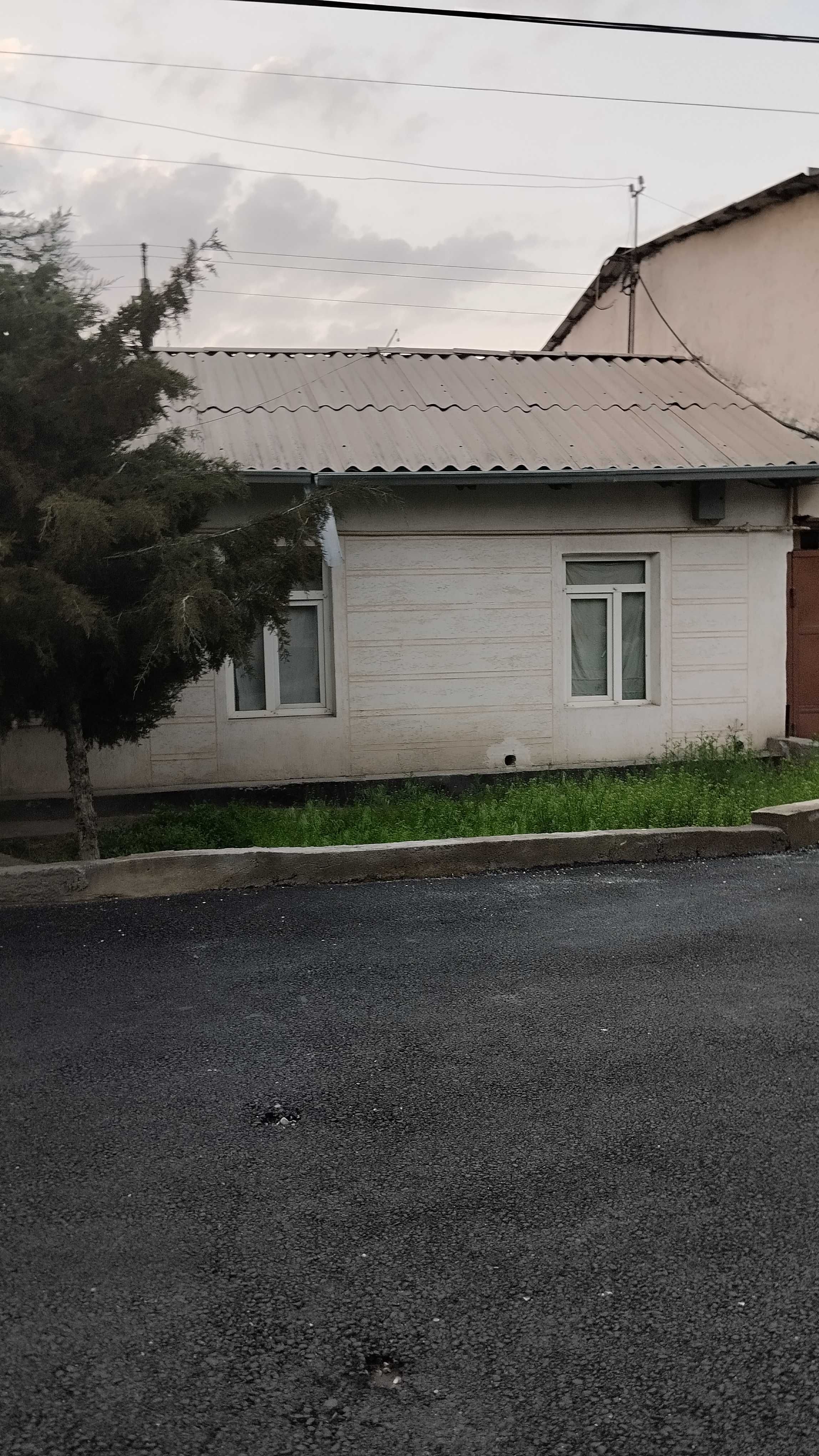 Сдам гараж на участке в центре города под бизнес