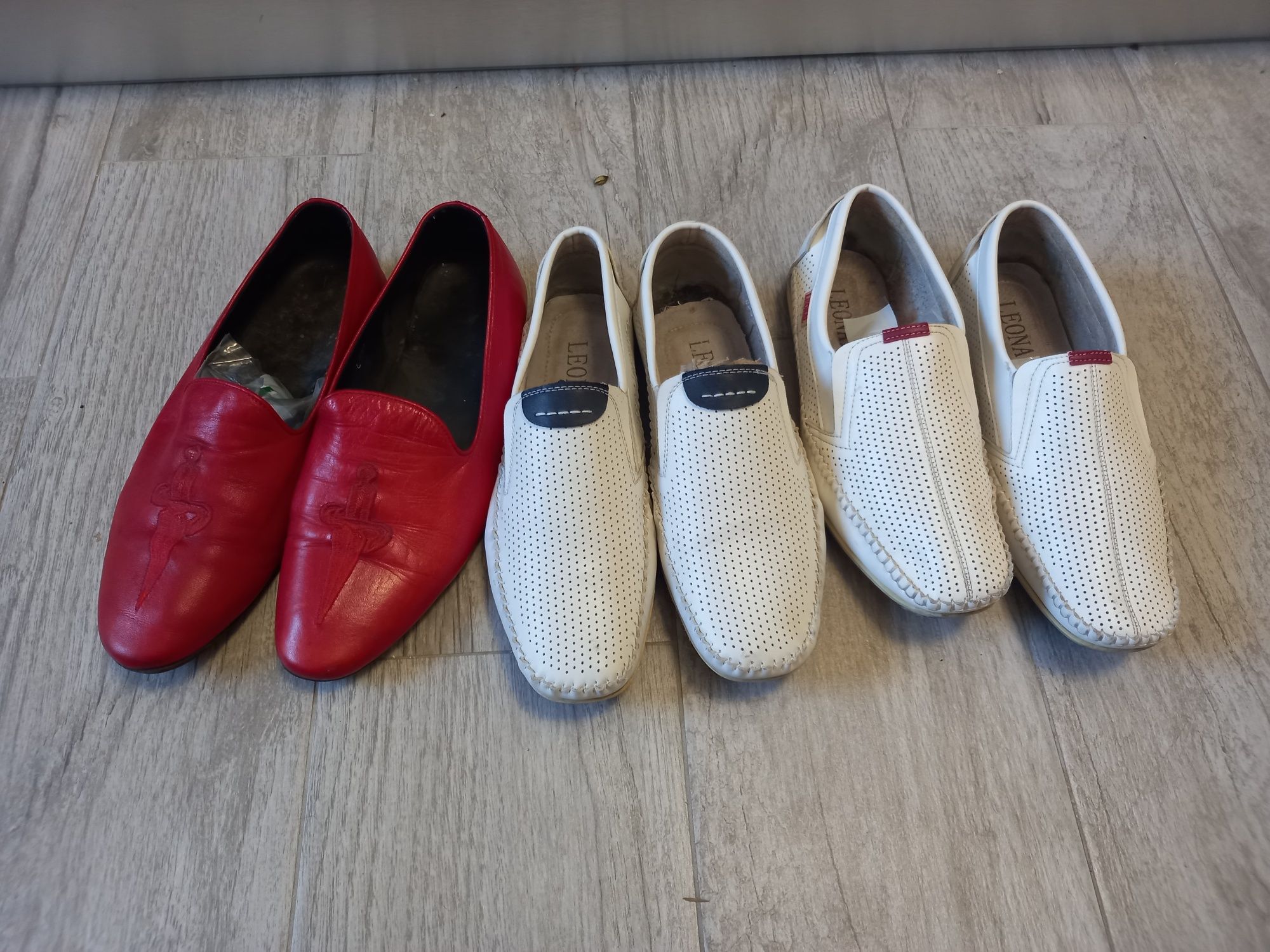 Vand pantofi barbatesti