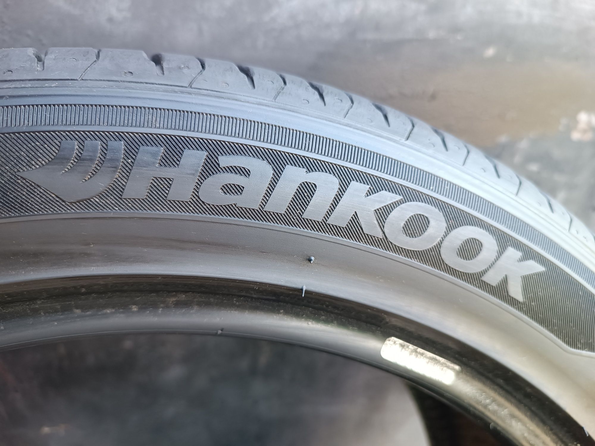 225/45/17 Hankook