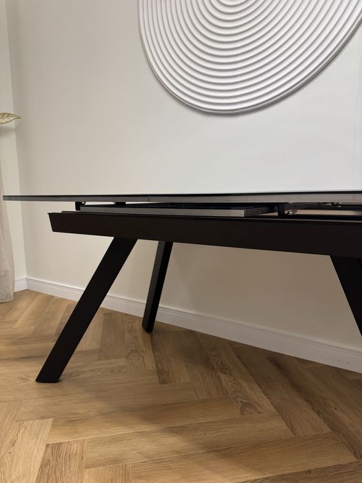 Стол в отличном состоянии