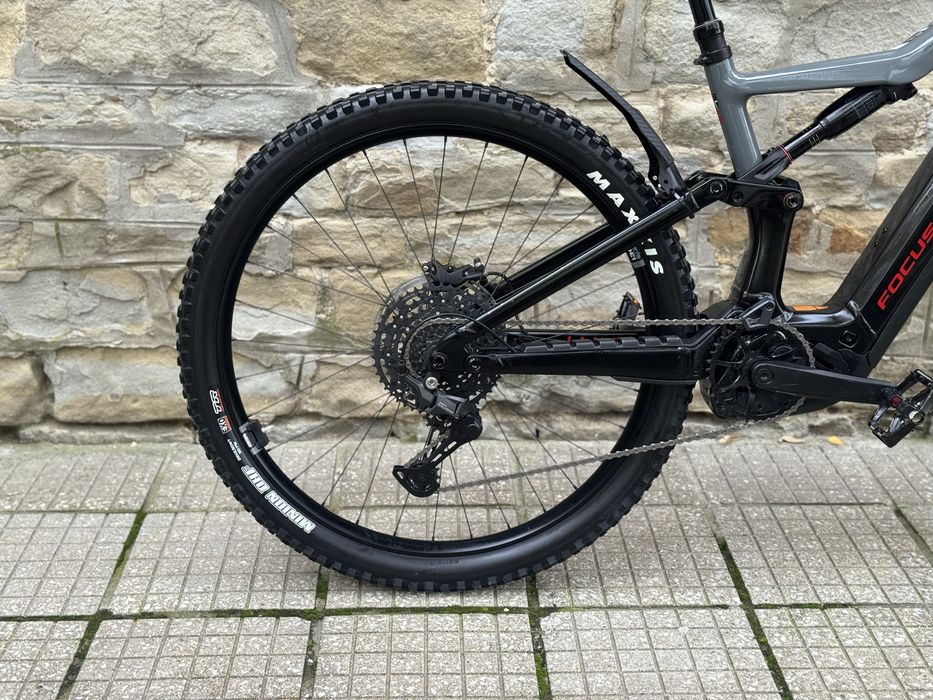 Електрически велосипед E-bike FOCUS SAM 2 6.7 year 2025( L размер)