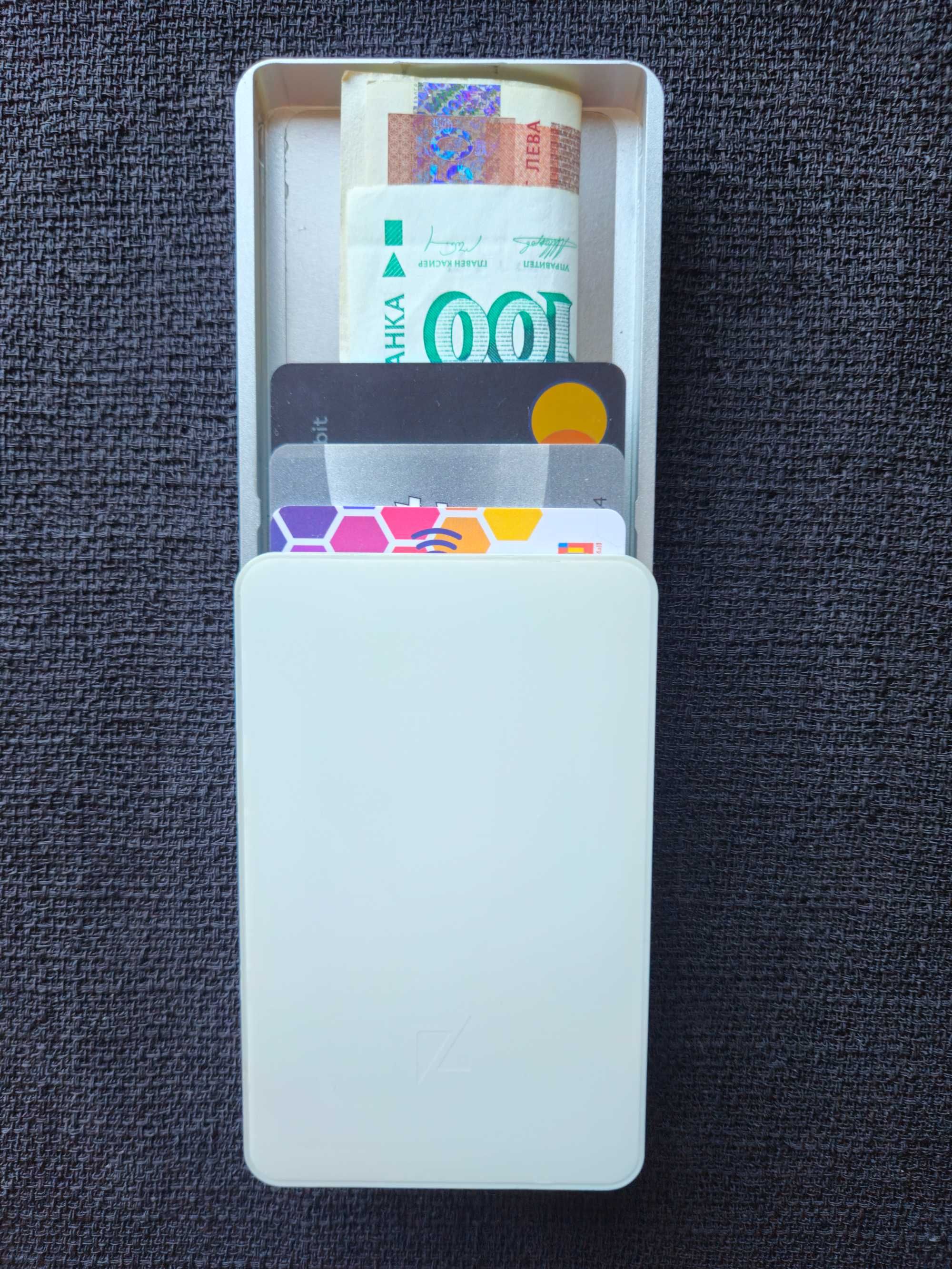 Zenlet 2 Plus – slim минималистичен портфейл за карти с RFID защита