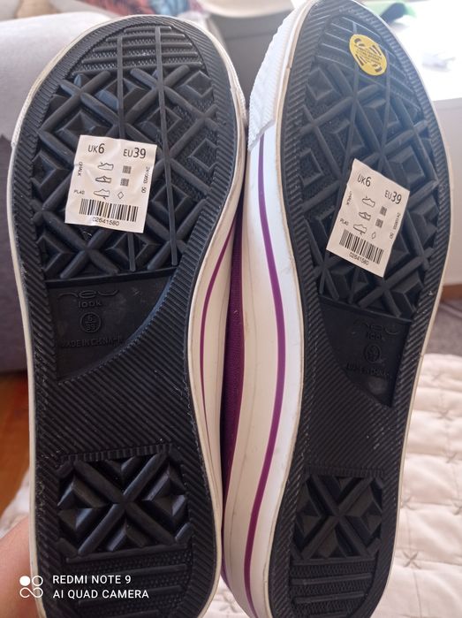 Ниски маратонки нови